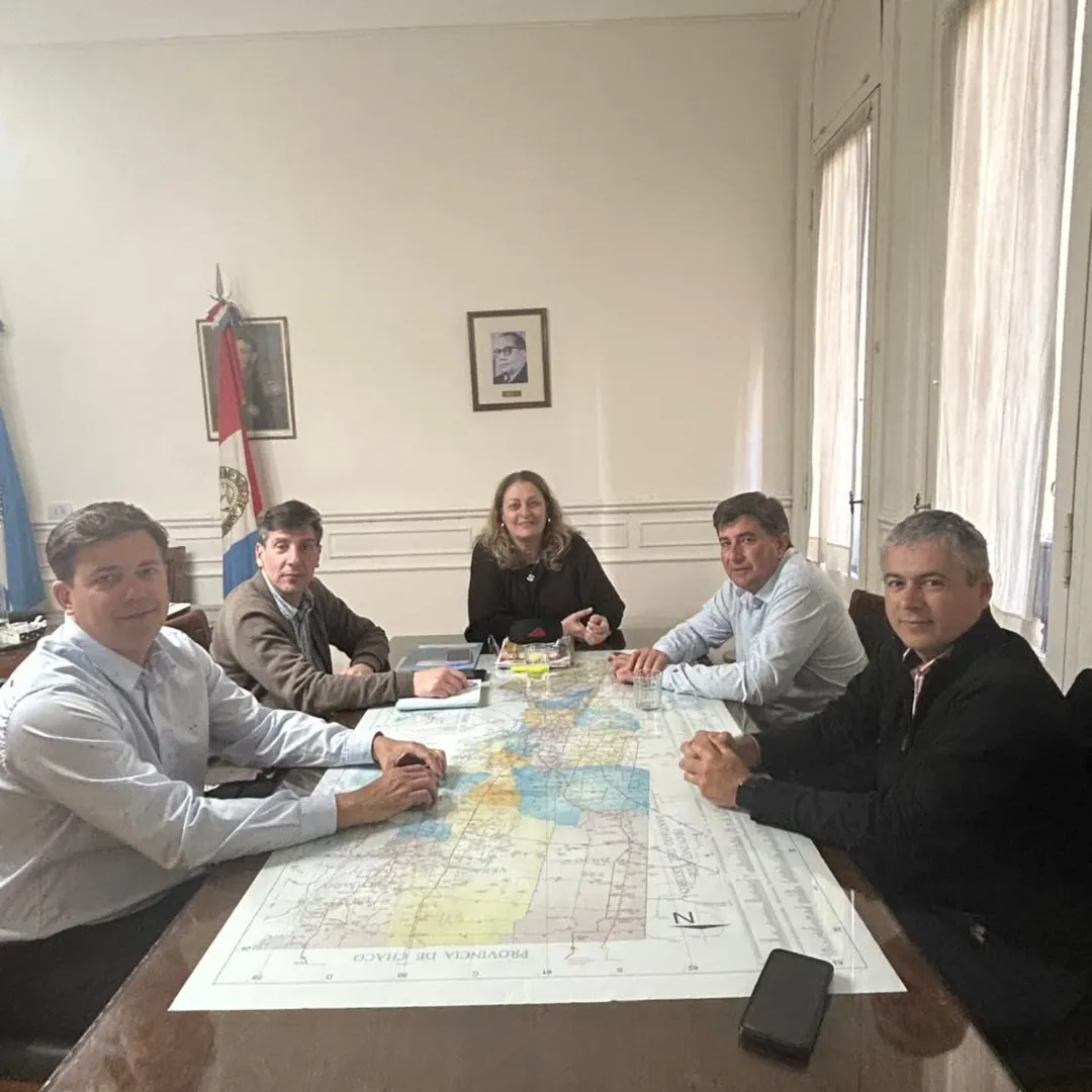 LA SALUD PRIMERO 🩺 La Ministra de Salud de la Provincia de Santa Fe @silvia.ciancio y su equipo, recibieron al Presiden...