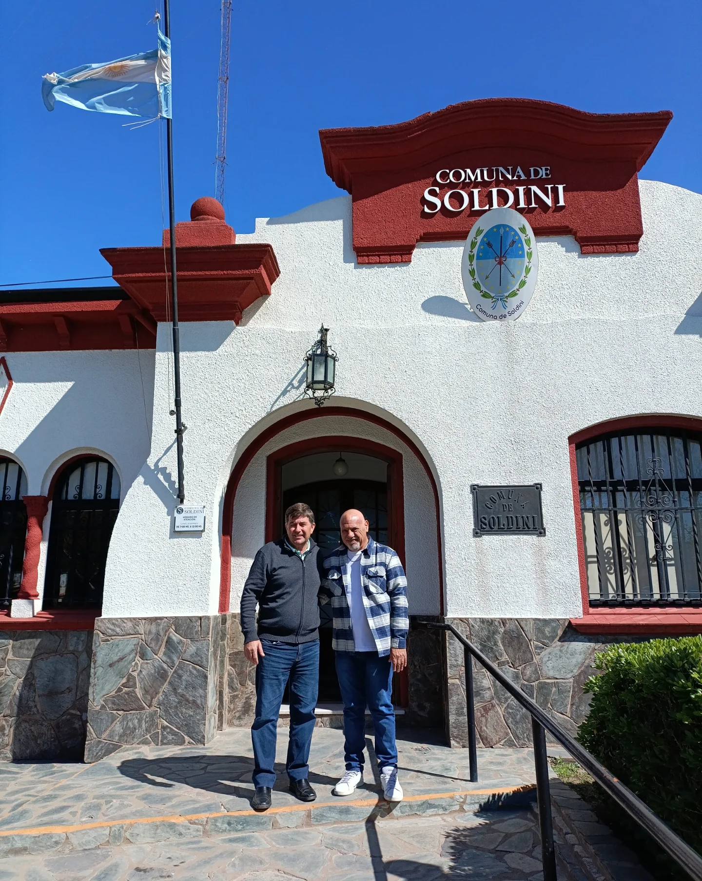 Hoy tuvimos la visita de @rubenrosaok Director Pcial. de coordinación sur del Ministerio de Educación. Junto a nuestro P...