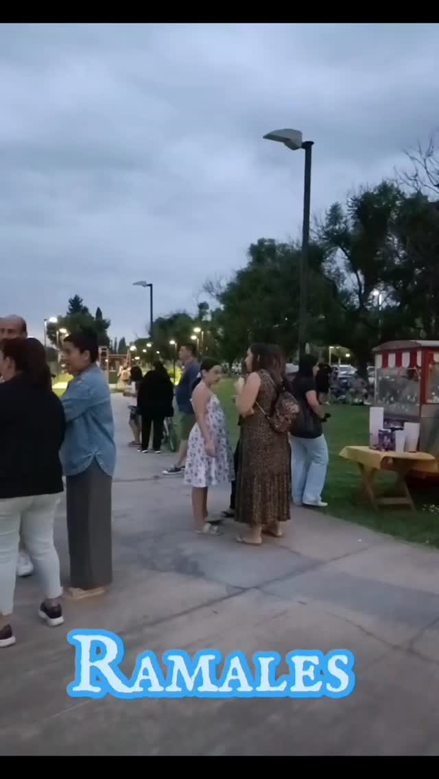 El programa cultural provincial "Ramales" se enfoca en llevar la cultura a los pueblos, utilizando espacios como estacio...