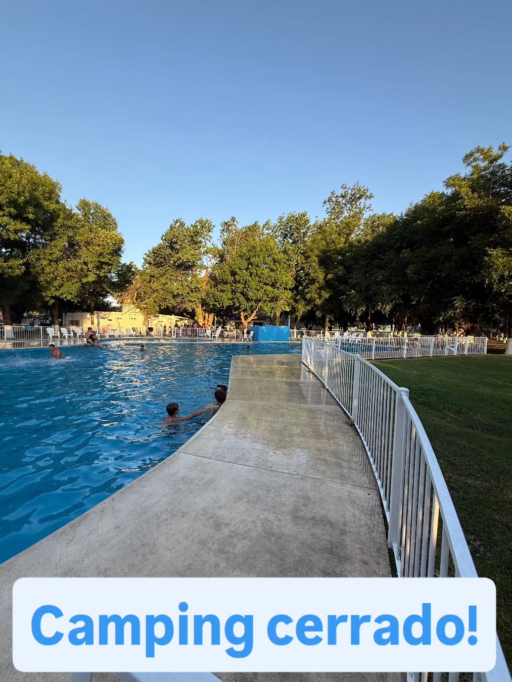 Por inclemencias del tiempo, hoy está cerrado el camping 🌧