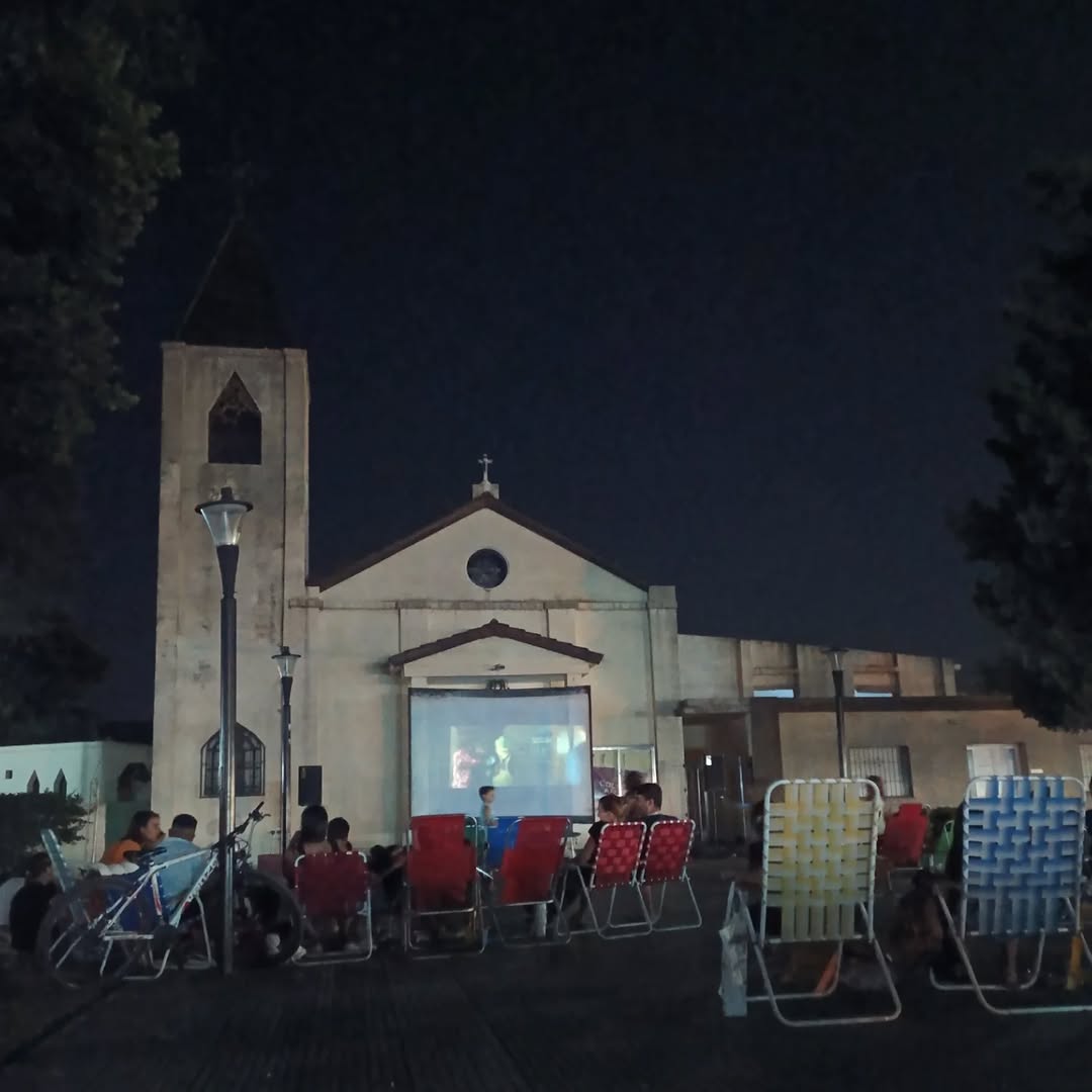 Feria en SOLDINI bajo las 💫 Al final, se realizaron sorteos con premios de los emprendedores!