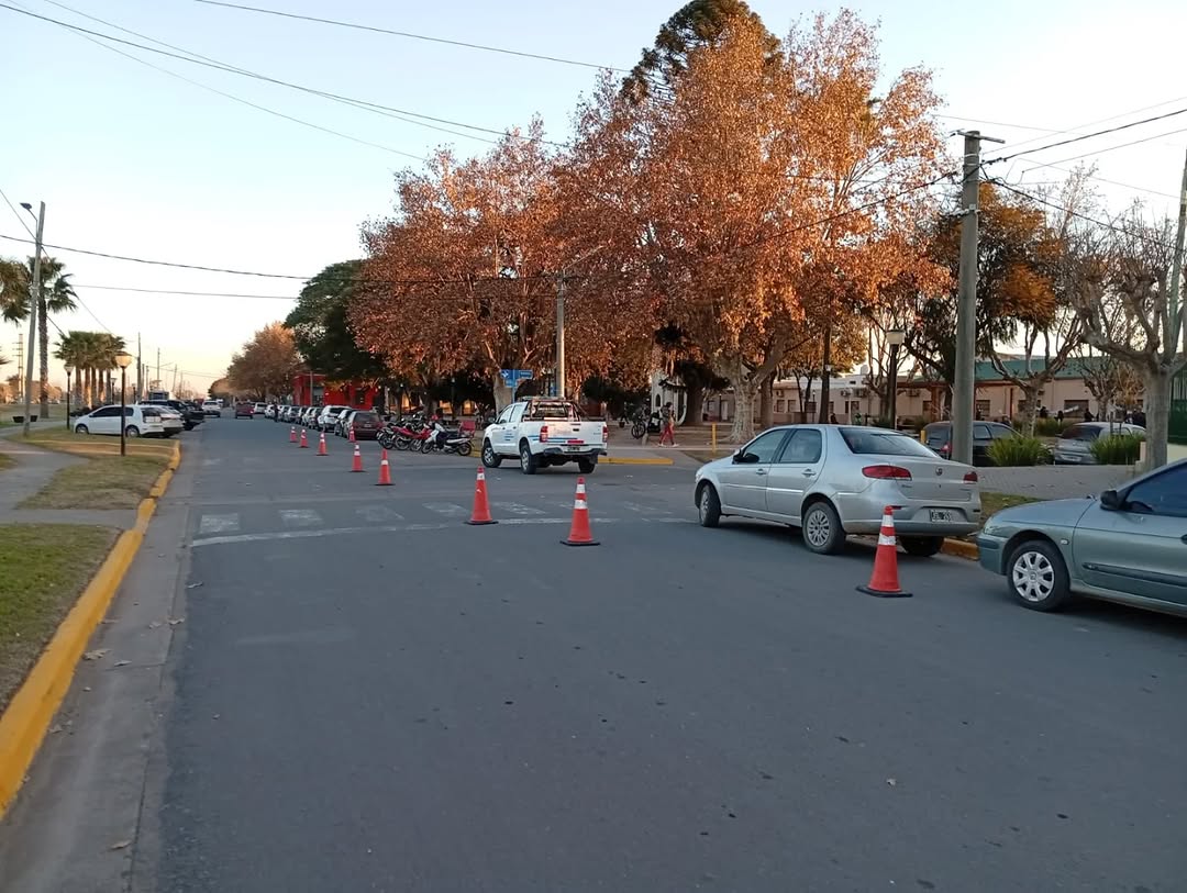 📢 Entre todos cuidamos a nuestra comunidad educativa En el ingreso y egreso escolar es fundamental respetar siempre las...
