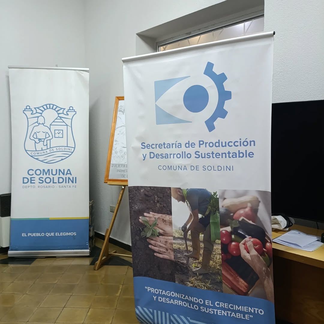 Entrega de certificados de Capacitación en oficios del Programa PROAEEL edición 2025. Hoy recibieron el certificado los ...