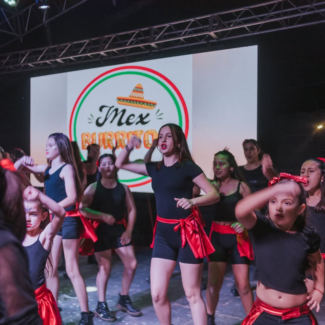 Escuela de danzas Soldini...a todo ritmo con el cuarteto!